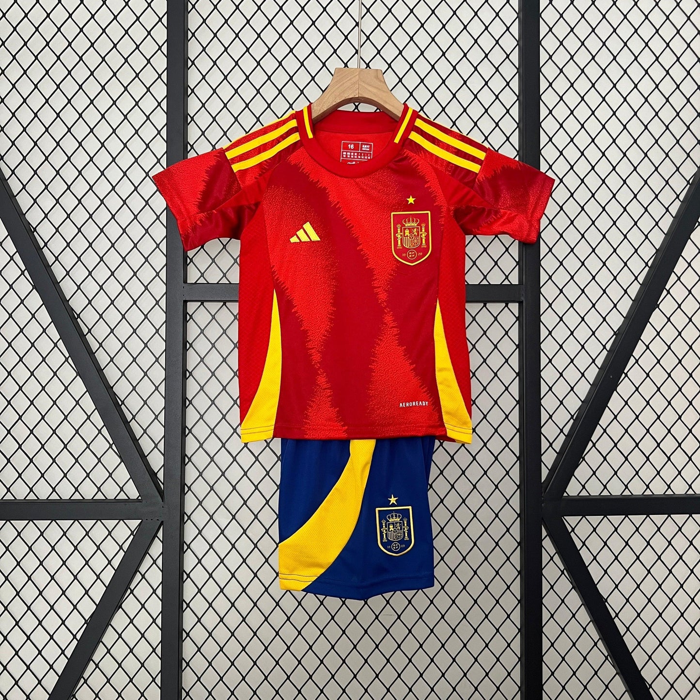 ESPAÑA EURO I 2024 CONJUNTO INFANTIL - imagem 1