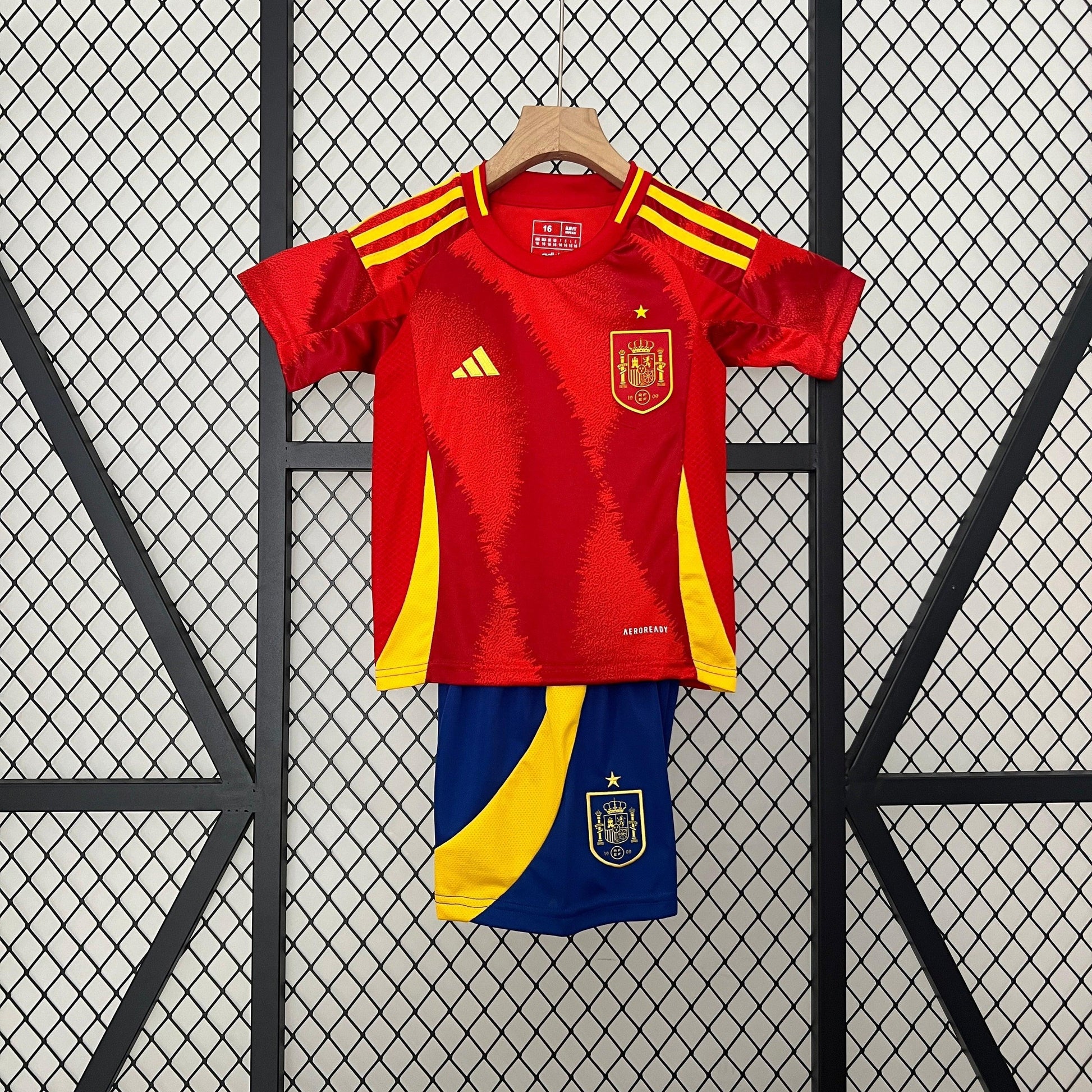 ESPAÑA EURO I 2024 CONJUNTO INFANTIL - imagem 1
