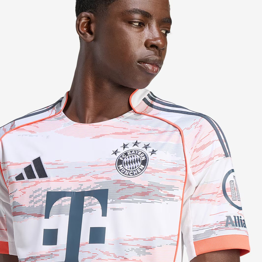 Camisola Bayern de Munique 2025/26 II - imagem 4