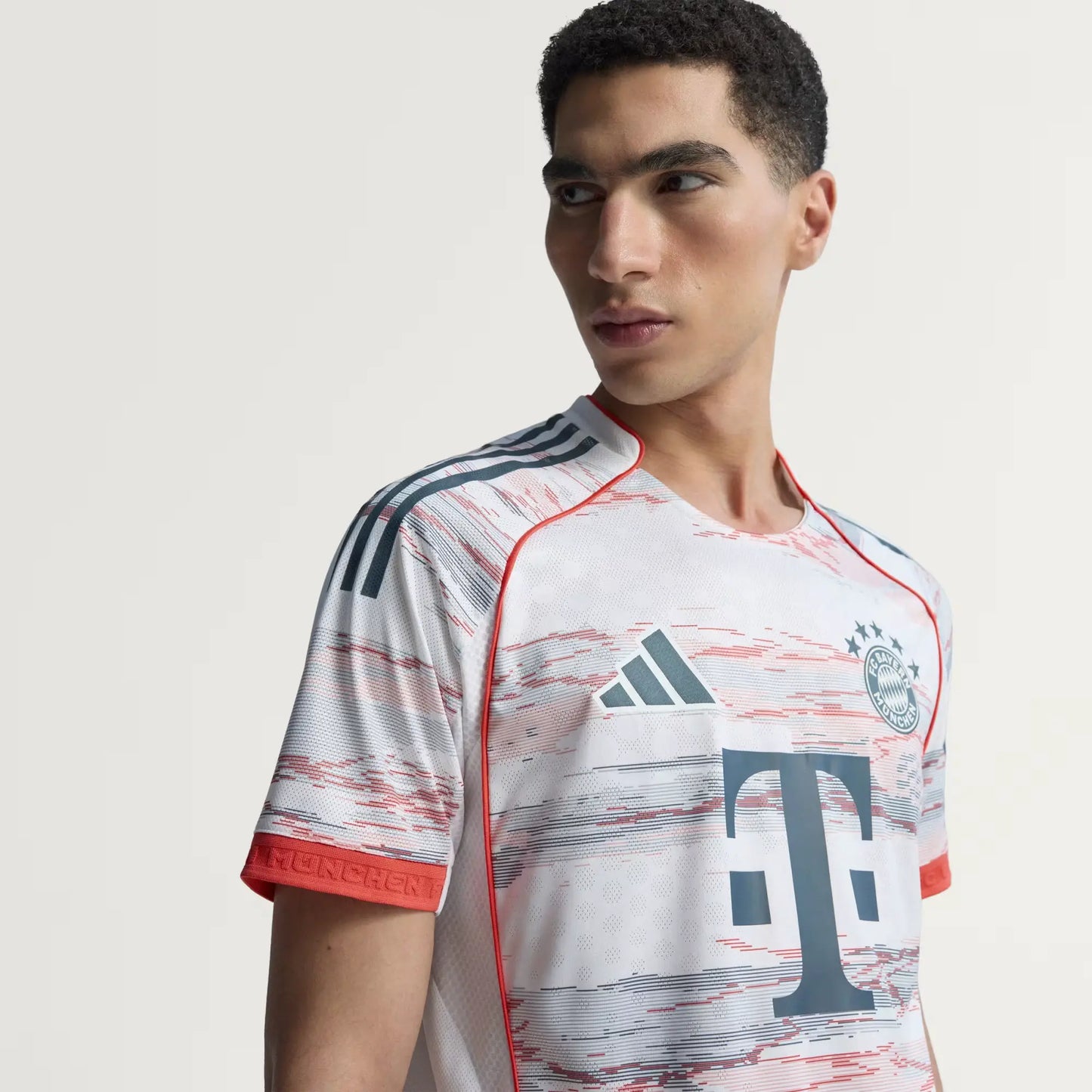 Camisola Adidas Bayern de Munique 2025/26 II Authentic - imagem 5